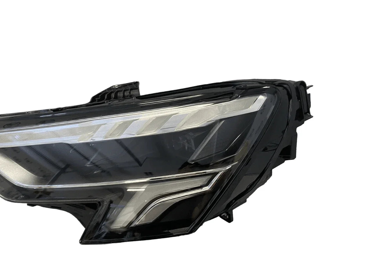 Faro izquierdo Led Audi A3 8Y Nuevo
