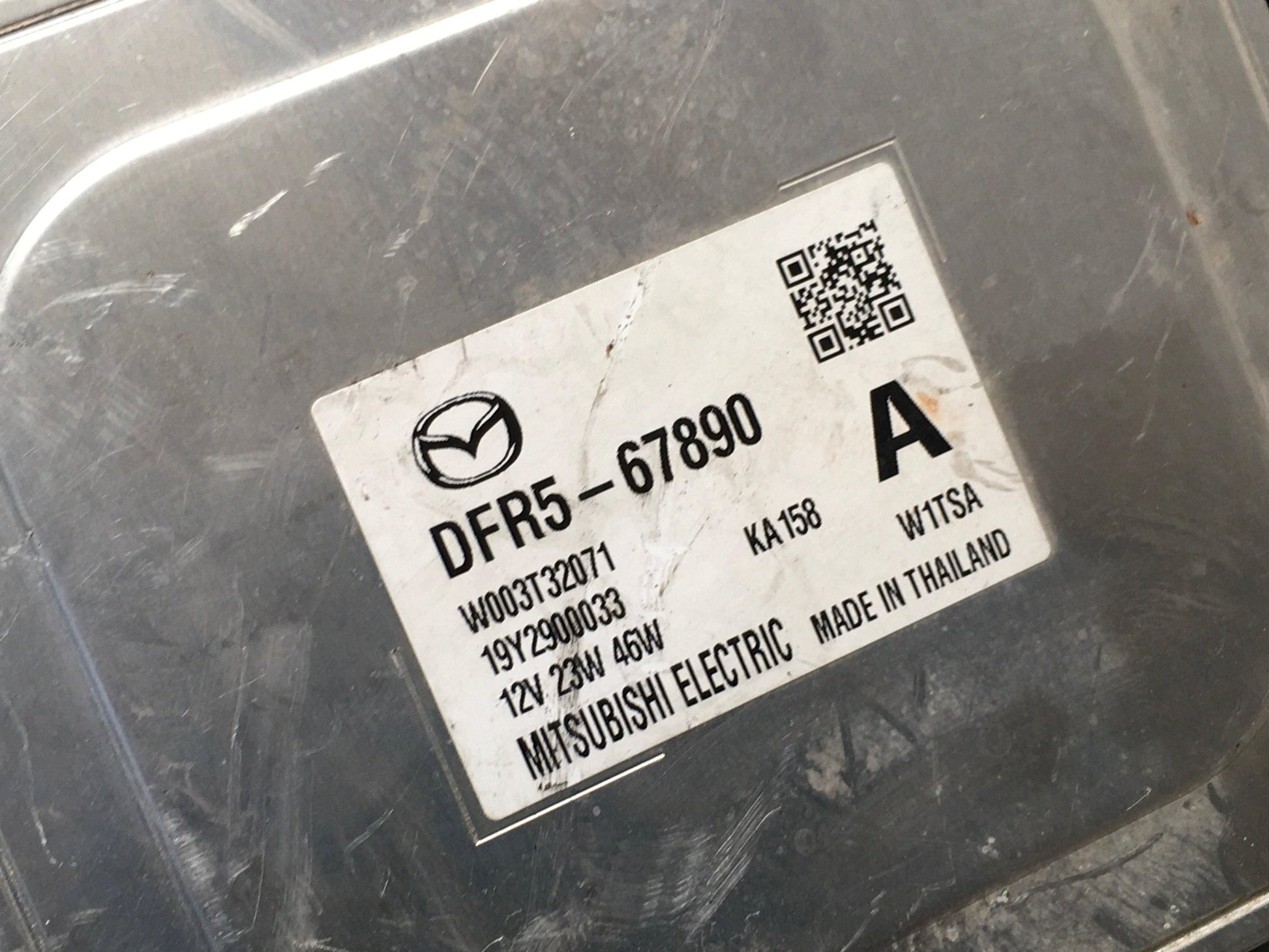 Faro Izquierdo Mazda CX - 30 - DFR751030