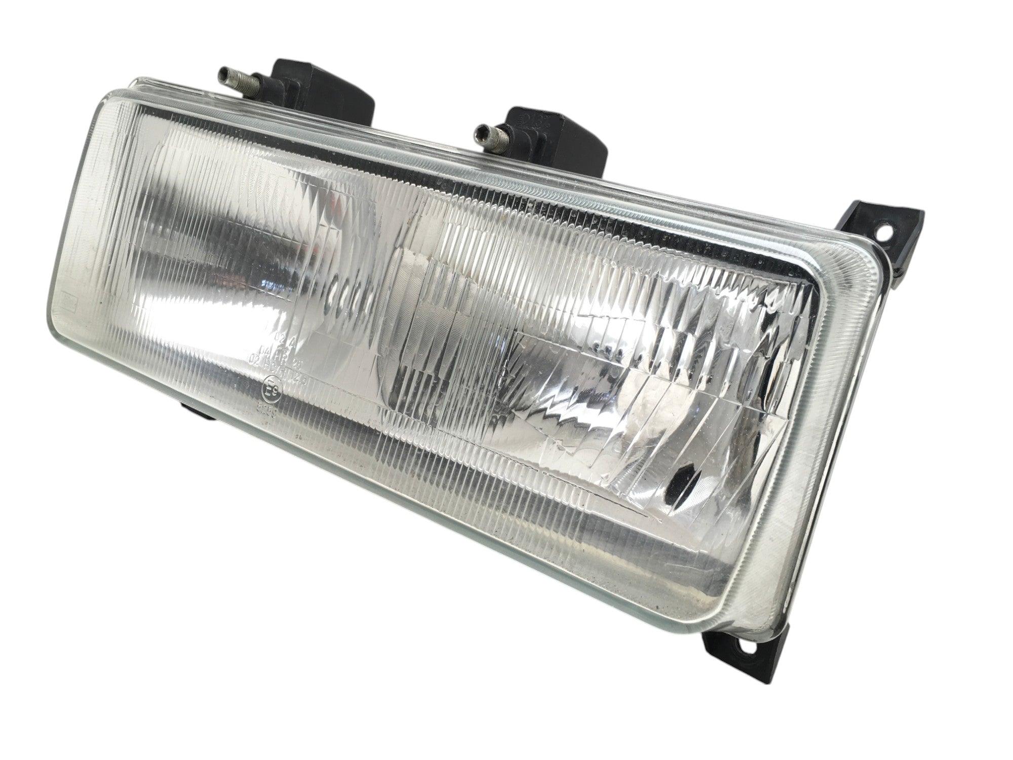 Faro izquierdo Nissan Atleon - 260609X001