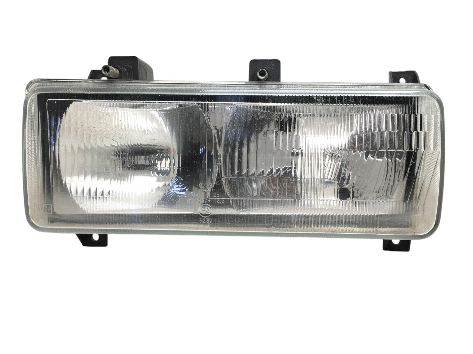 Faro izquierdo Nissan Atleon - 260609X001