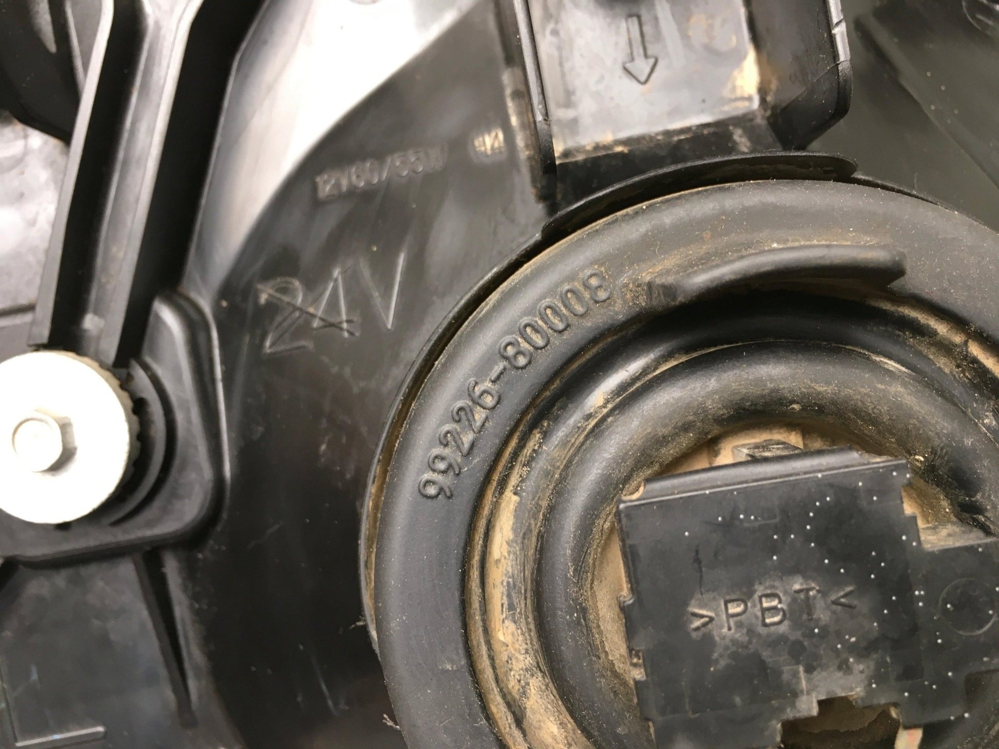 Faro izquierdo Nissan Navara D22 - 082151189L