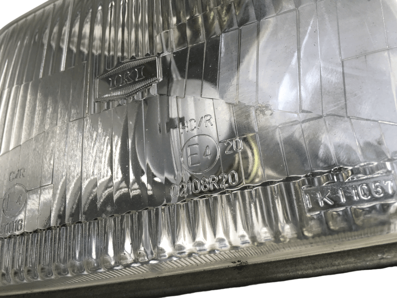 Faro izquierdo para Daihatsu Feroza F300 - 02108R20_