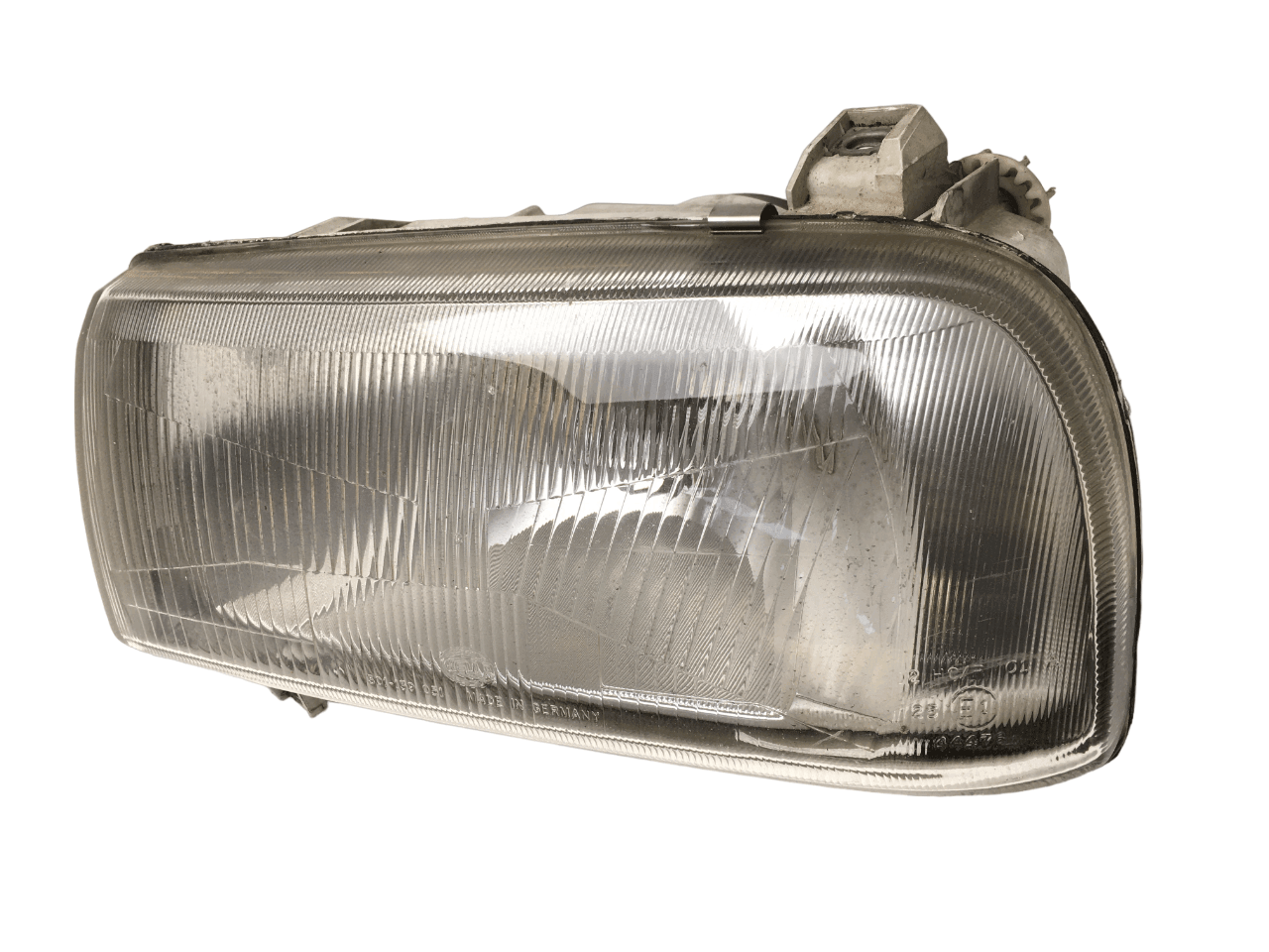 Faro Izquierdo VW Vento A3 - 13905300L