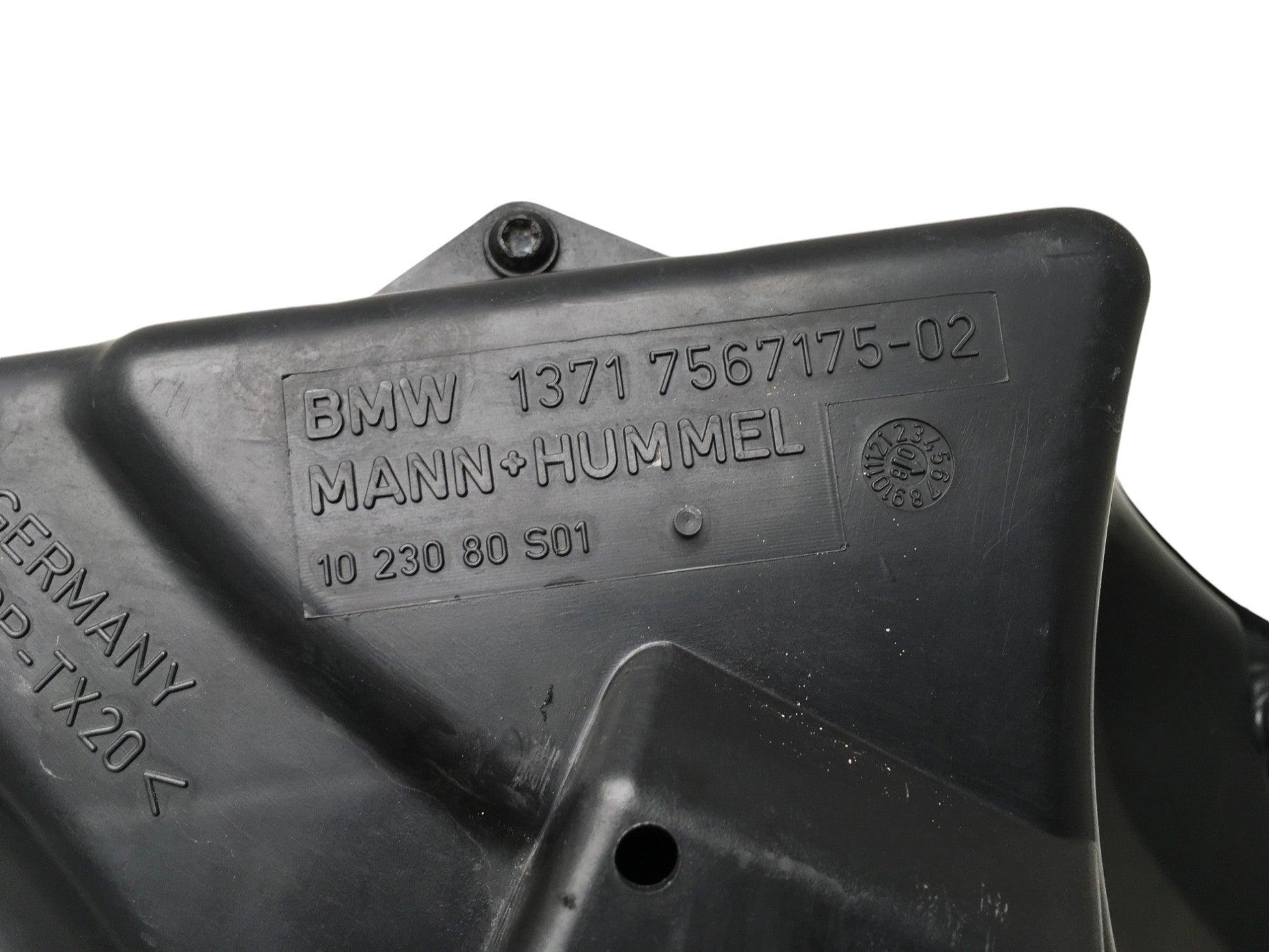 Filtro aire BMW E90 E81 - 13717567175