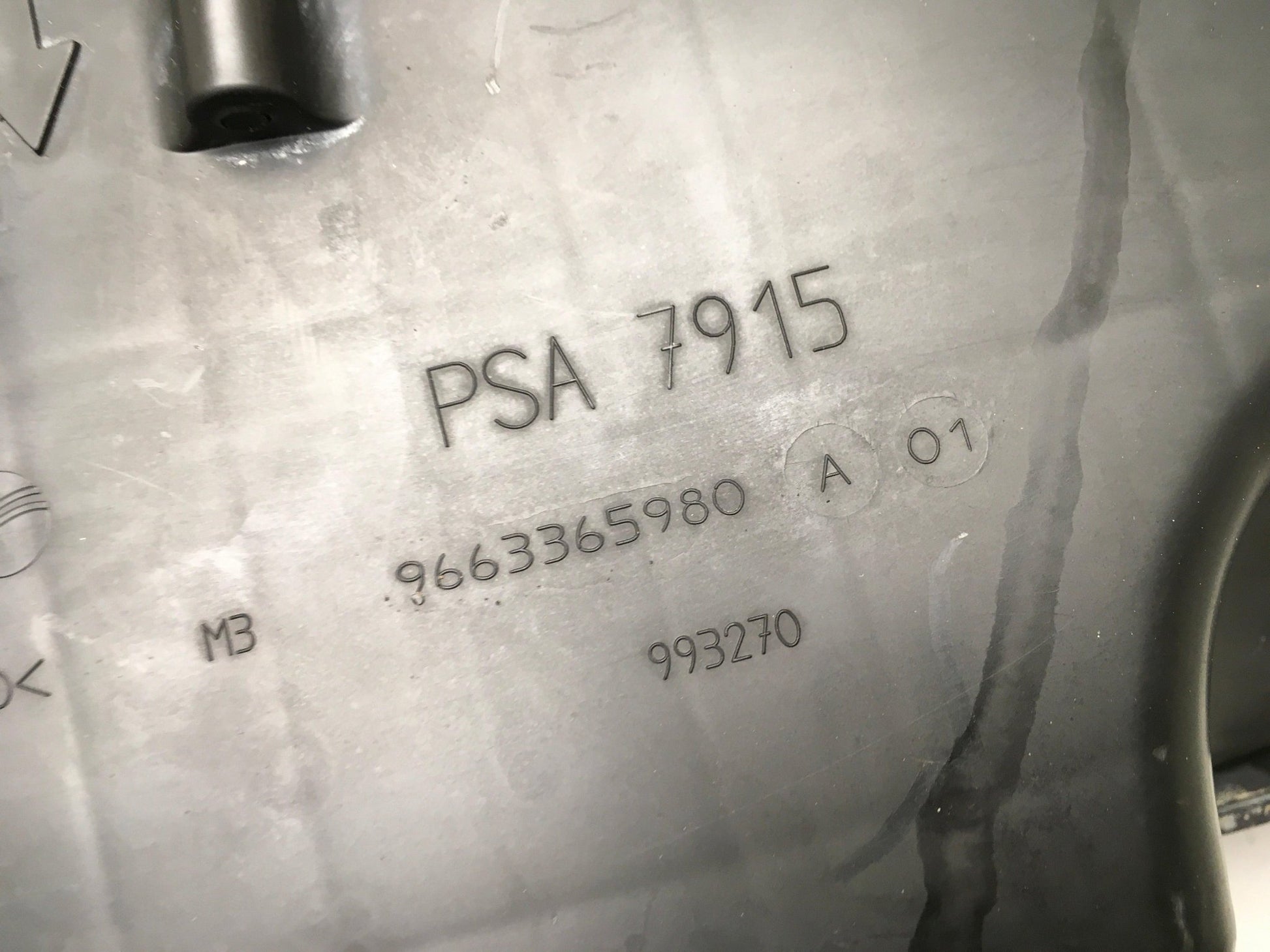 Filtro aire PSA 9663365980 - 9663365980