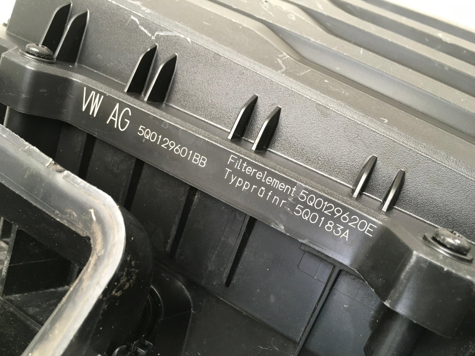 Filtro aire VW 5Q0129620E - 5Q0129620E