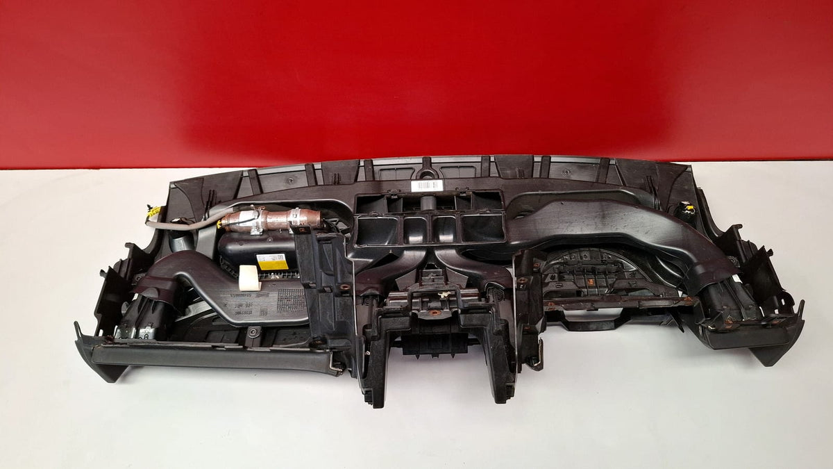 Kit Airbag Opel Astra J Año 2014 Incluye: Airbag IZQ Conductor, Airbag Acompañante, Cinturon Delantero Izquierdo, Cinturon Delantero Derecho Opel Astra 2014 KIT AIRBAG ASTRA KIT AIRBAG ASTRA