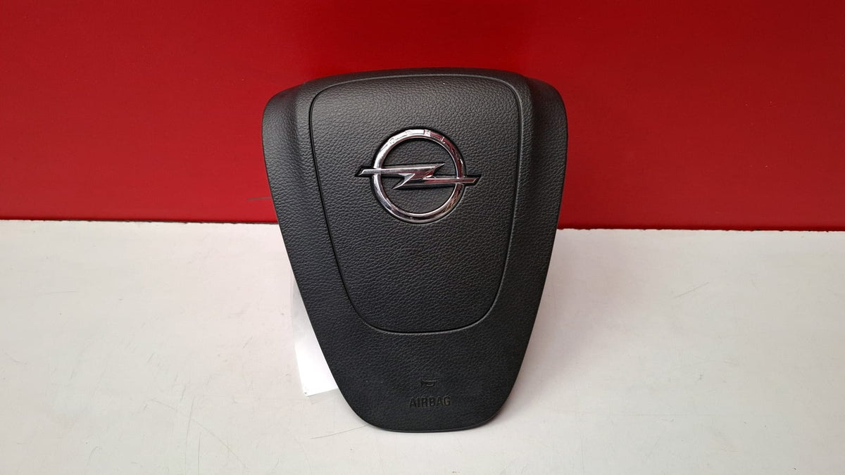 Kit Airbag Opel Astra J Año 2014 Incluye: Airbag IZQ Conductor, Airbag Acompañante, Cinturon Delantero Izquierdo, Cinturon Delantero Derecho Opel Astra 2014 KIT AIRBAG ASTRA KIT AIRBAG ASTRA