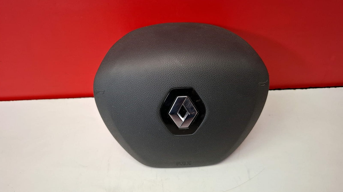Kit Airbag Renault Clio Año 2019 Incluye: Airbag IZQ Conductor, Airbag Acompañante, Cinturon Delantero Izquierdo, Cinturon Delantero Derecho, Proviene de Un Coche Inundado Renault Clio 2019 KIT AIRBAG