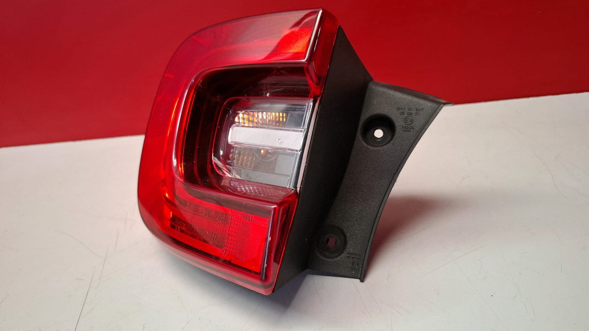 Piloto Trasero Izquierdo Exterior Renault Kadjar 2018 265552478R 265552478R