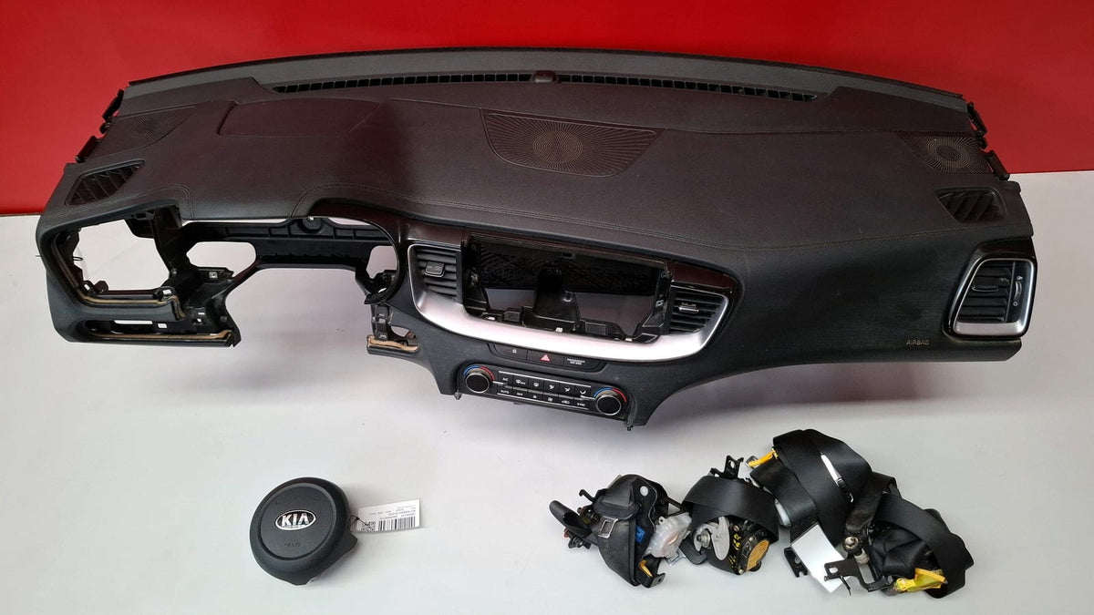 Kit Airbag Kia Xceed Año 2020 Incluye: Airbag IZQ Conductor, Airbag Acompañante, Cinturon Delantero Izquierdo, Cinturon Delantero Derecho, Cinturon Trasero Izquierdo, Cinturon Trasero Derecho Proviene KIT AIRBAG XCEED