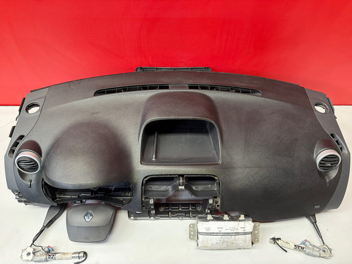 Kit Airbag Renault Kangoo Año 2015 Incluye: Salpicadero, Airbag IZQ Volante , Airbag Acompañante, Pretensores Delanteros. Renault Kangoo 2015 KIT AIRBAG KANGOO KIT AIRBAG KANGOO