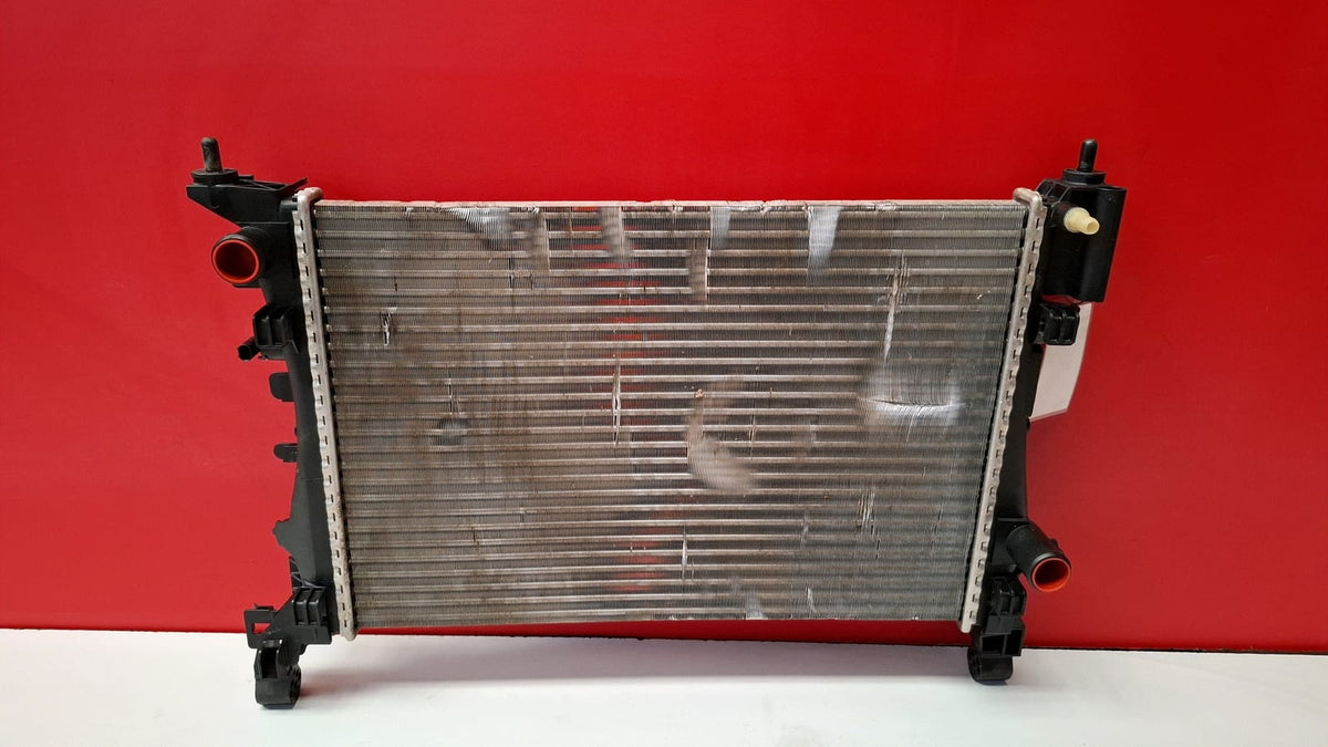 Radiador de Agua Opel Corsa 2018 R3814004 R3814004