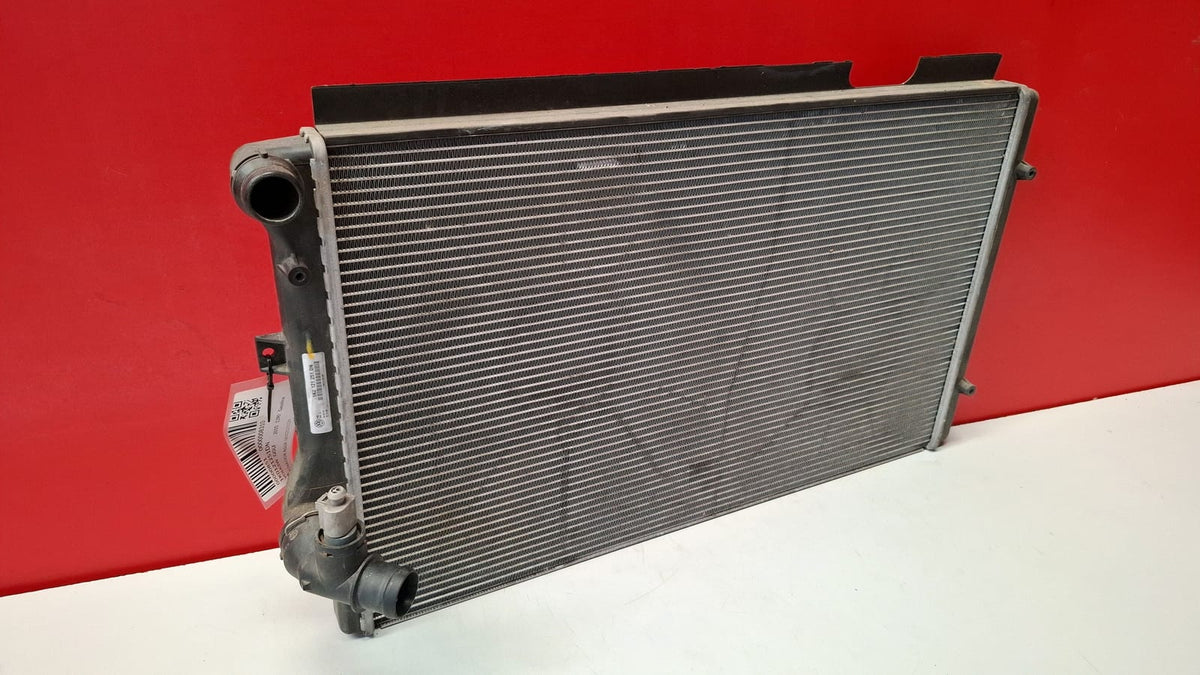 Radiador Agua Volkswagen Golf 2010 1K0121251DN