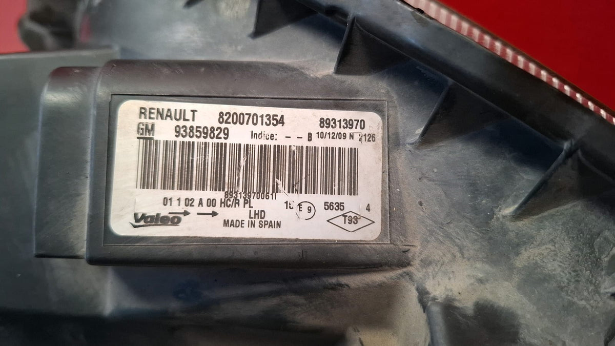 Faro Delantero Izquierdo Renault Trafic 2008 8200701354