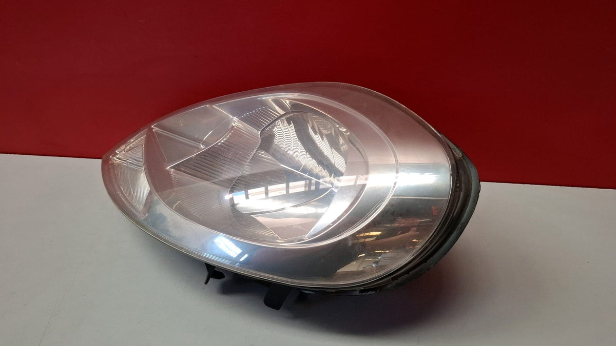 Faro Delantero Izquierdo Renault Trafic 2008 8200701354