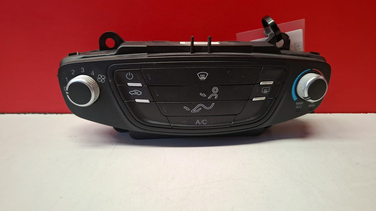 Mando Calefaccion/ Aire Acondicionado Ford Fiesta 2017 E1071049E Ref 8031