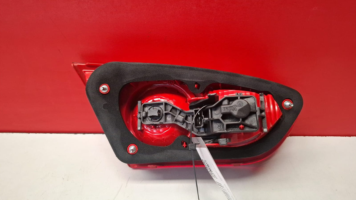 Piloto Trasero Derecho Interior Seat Leon 2009 1P0945094F 1P0945094F