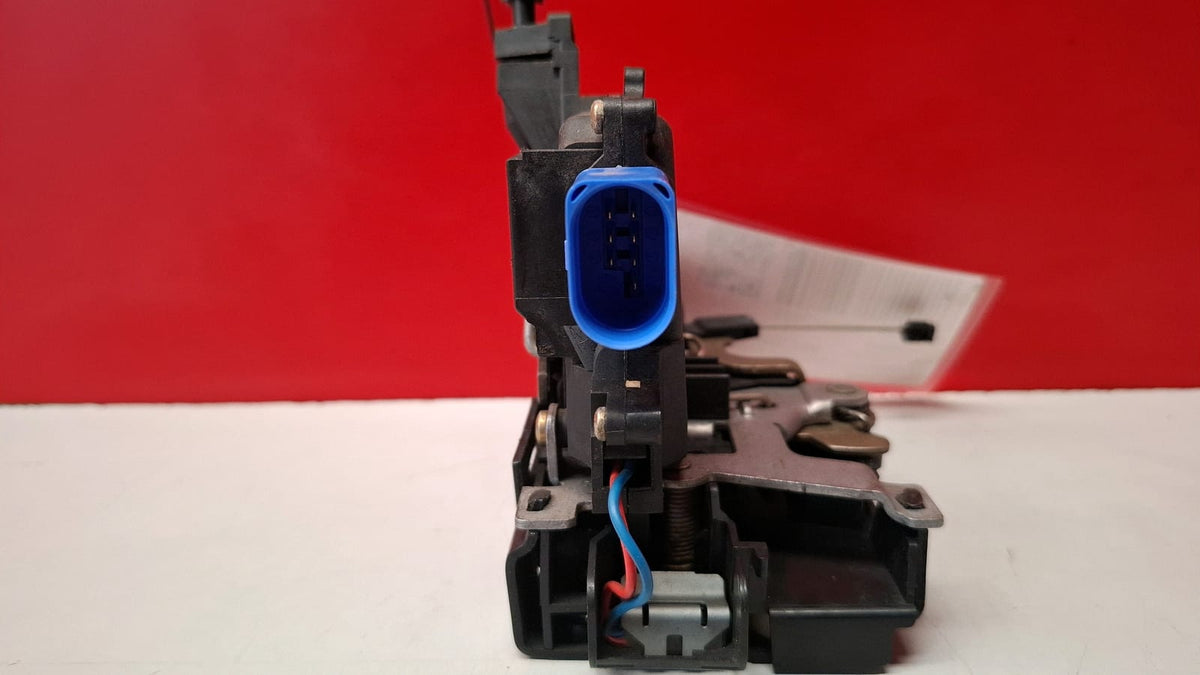 Cerradura Trasera Izquierda Seat Altea 2004 7L0839015