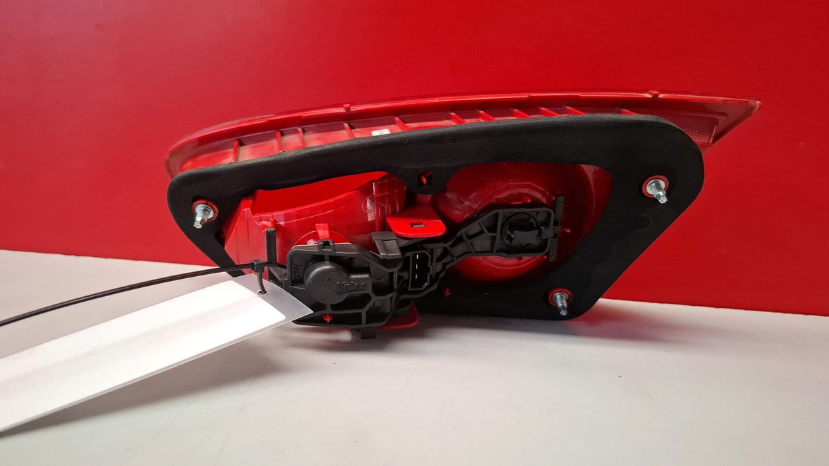 Piloto Trasero Interior Izquierdo Seat Leon 2011 1P0945093F 1P0945093F