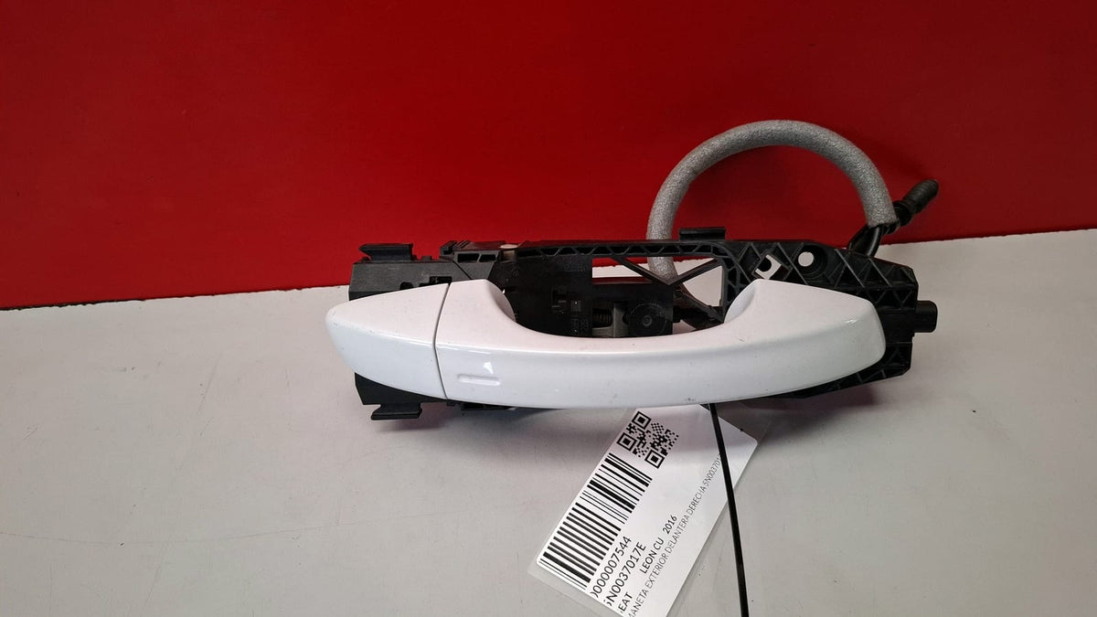 Maneta Exterior Delantera Derecha Seat Leon Cupra 2016 5N0037017E 5N0037017E