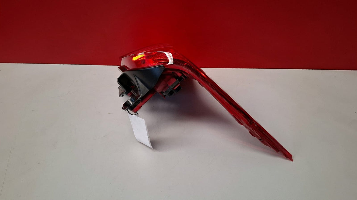 Piloto Trasero Izquierdo Peugeot 5008 2010 9672666580 9672666580