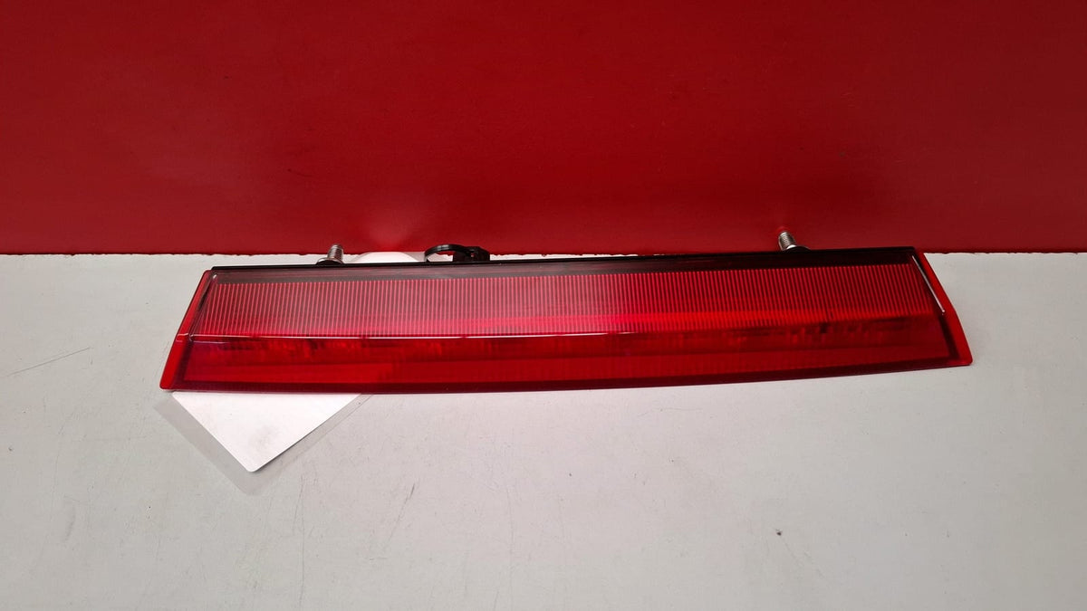 Tercera Luz de Freno Toyota Corolla Cross 2021 8158A0D610