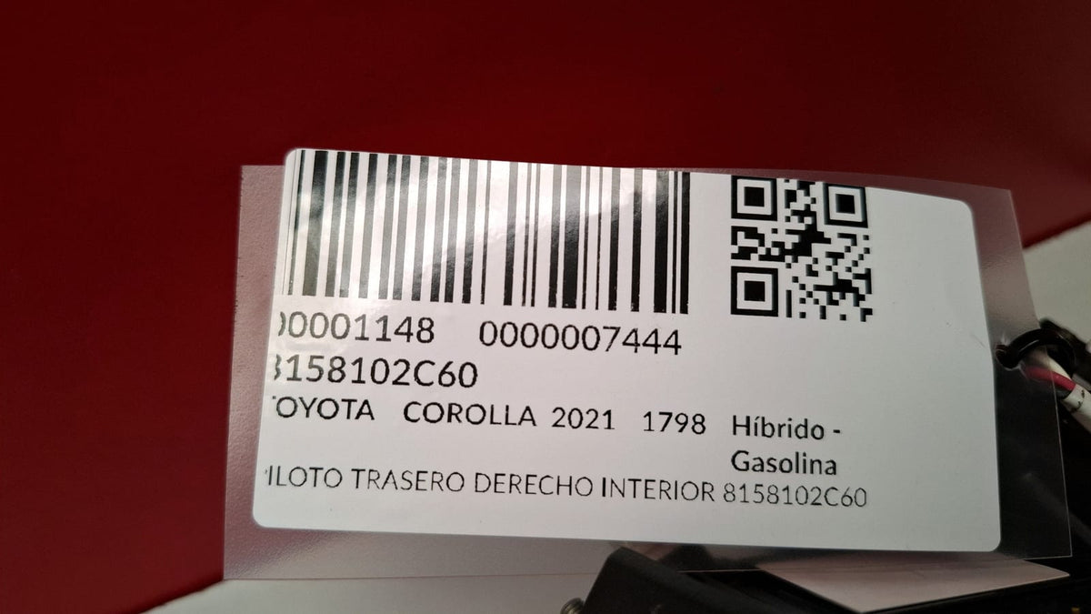 Piloto Trasero Derecho Interior Toyota Corolla Cross 2021 8158102C60 8158102C60