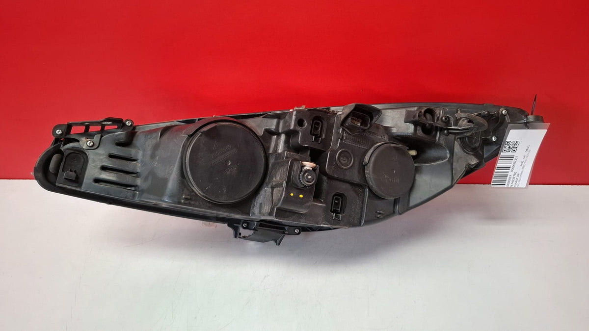Faro Delantero Derecho Peugeot 308 2012 9674039780 9674039780