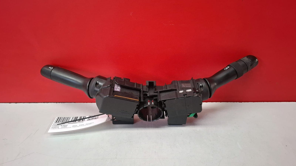 Mando Intermitente y Limpia Toyota Yaris 2015 D18017F904 D18017F904