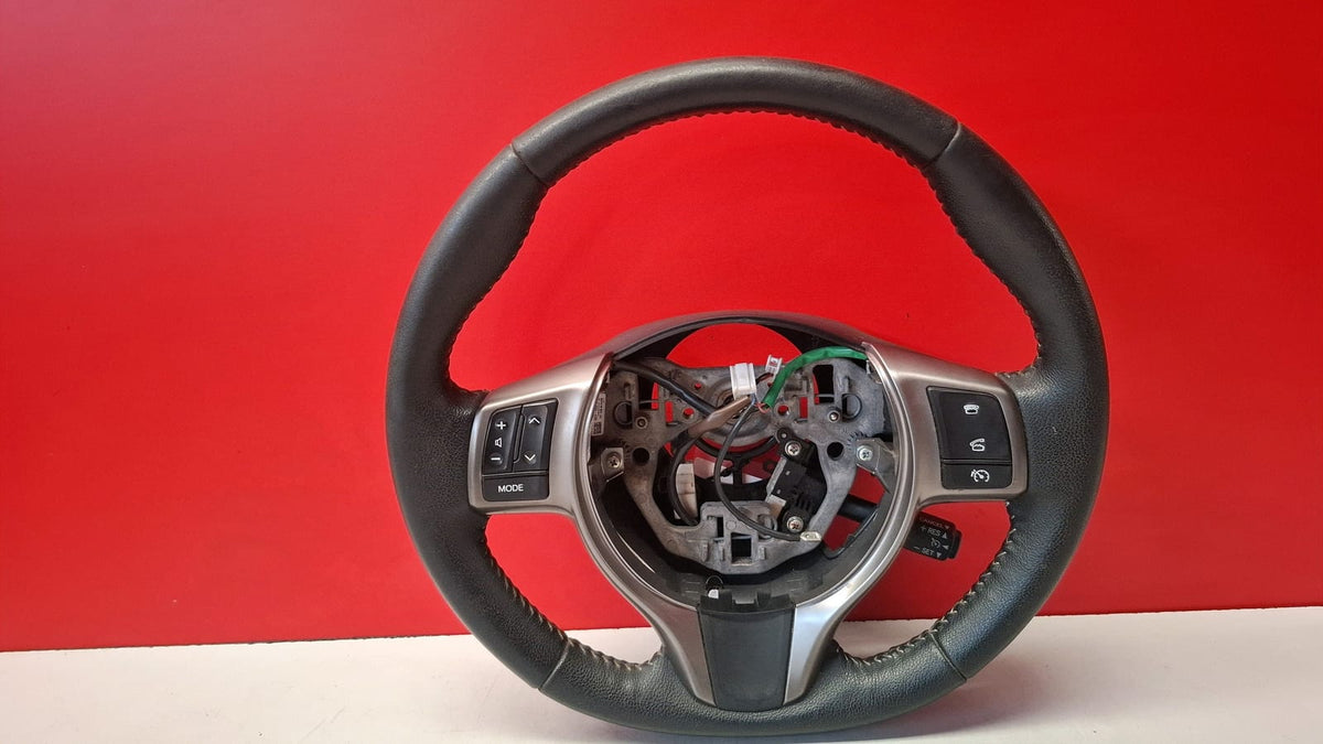Volante Toyota Yaris 2015 45100OD490C9