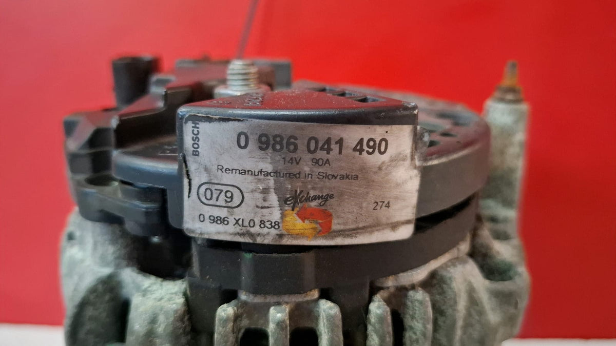 Alternador Volkswagen Golf 2001 986041490