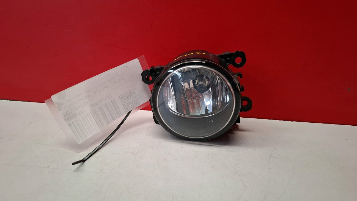 Faro Antiniebla Derecho Renault Captur 2017 261503971R 261503971R