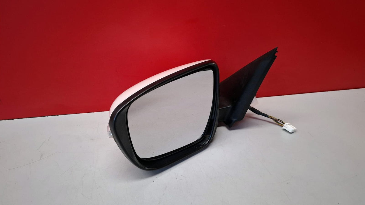 Retrovisor Izquierdo Nissan Juke 2017 96302BV90B