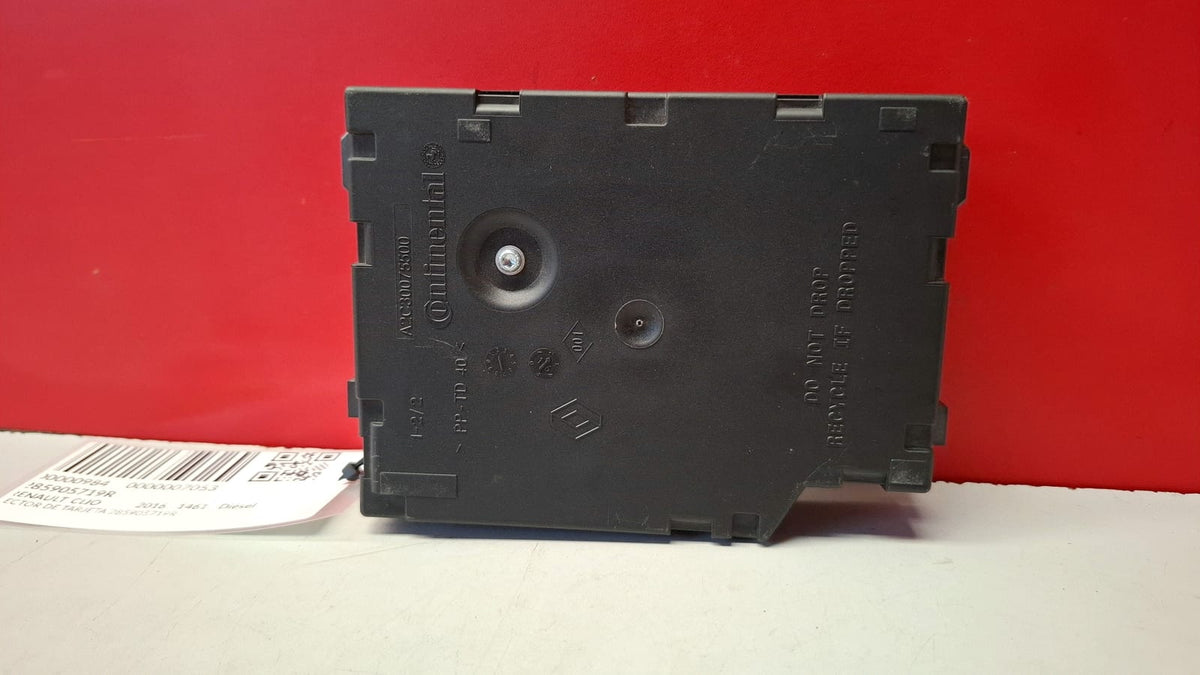 Lector de Tarjeta Renault Clio 2016 285905719R