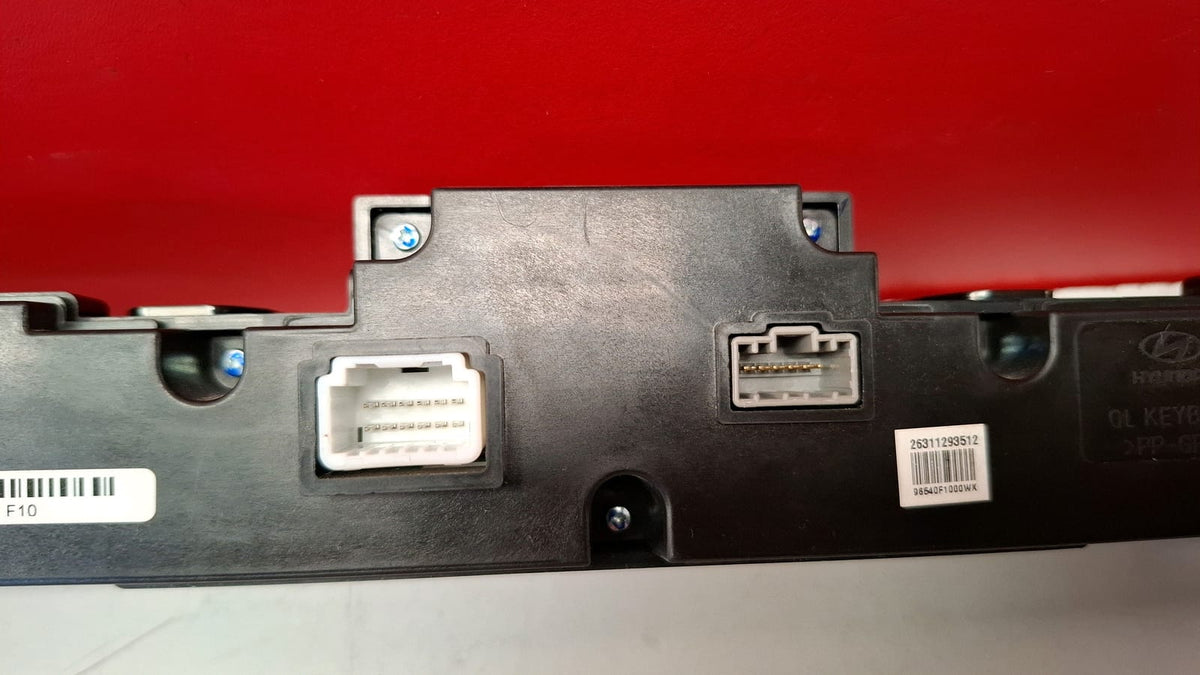Mando Multifuncion Kia Sportage 2018 D996568020 D996568020