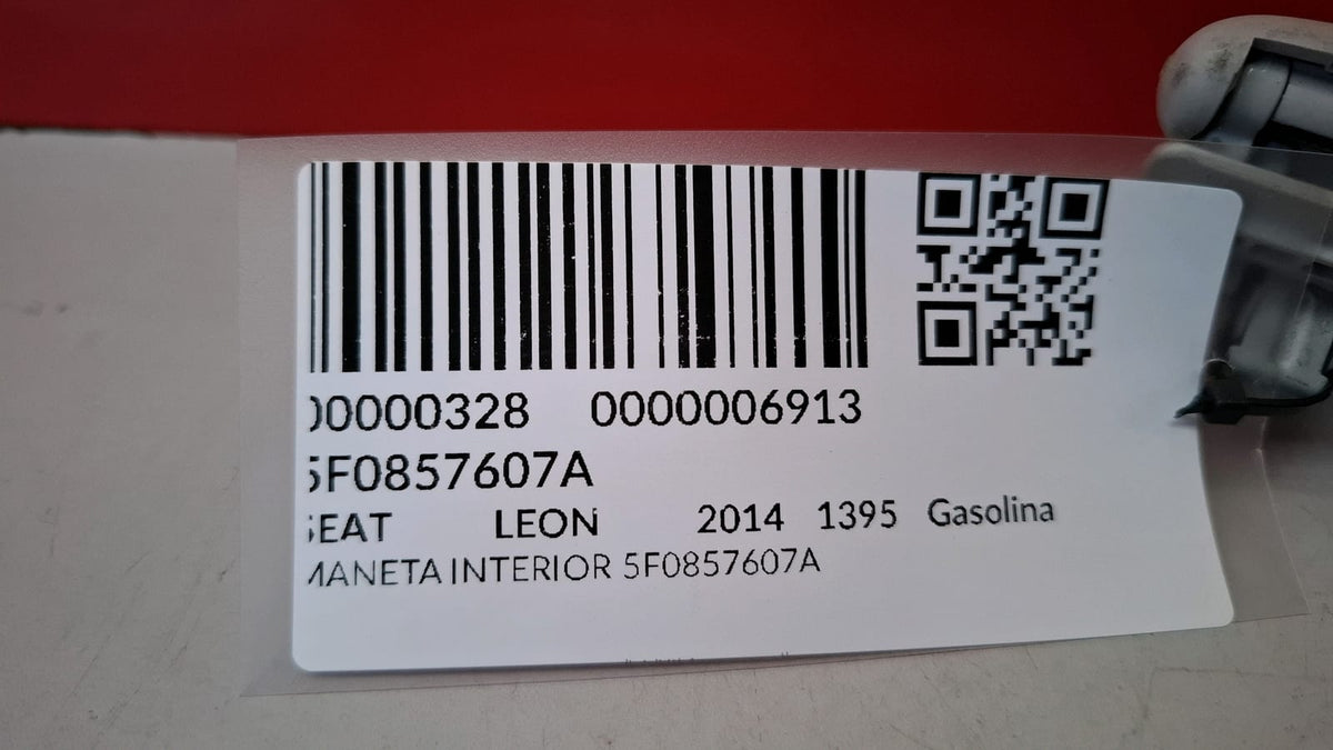 Maneta Interior Seat Leon 2014 5F0857607A Ref 6913