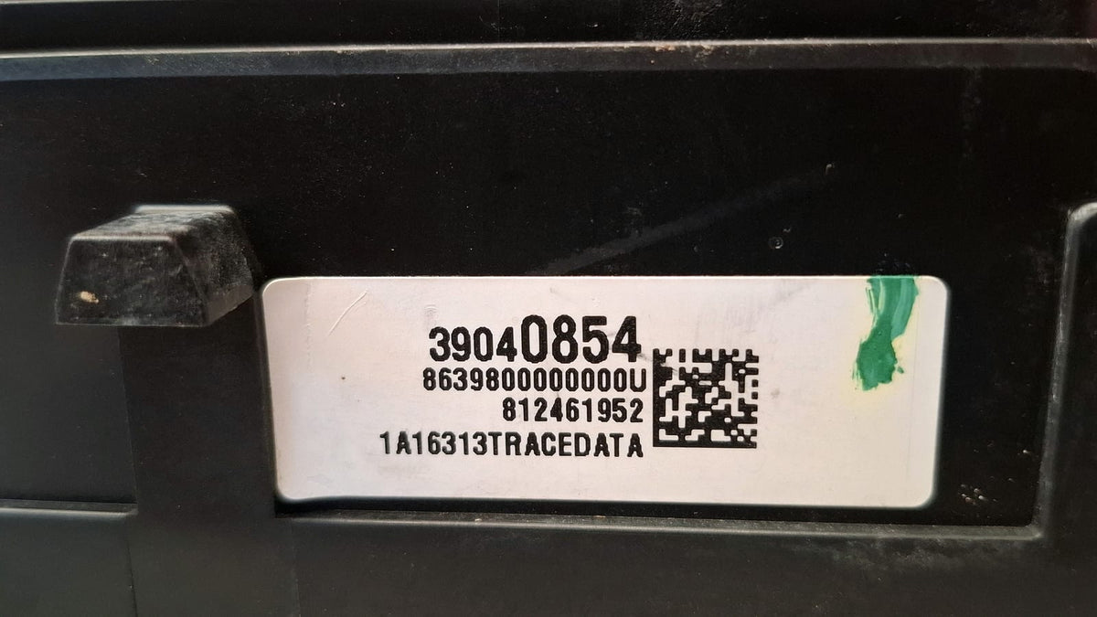 Caja Fusibles Opel Astra 2016 39040854 39040854