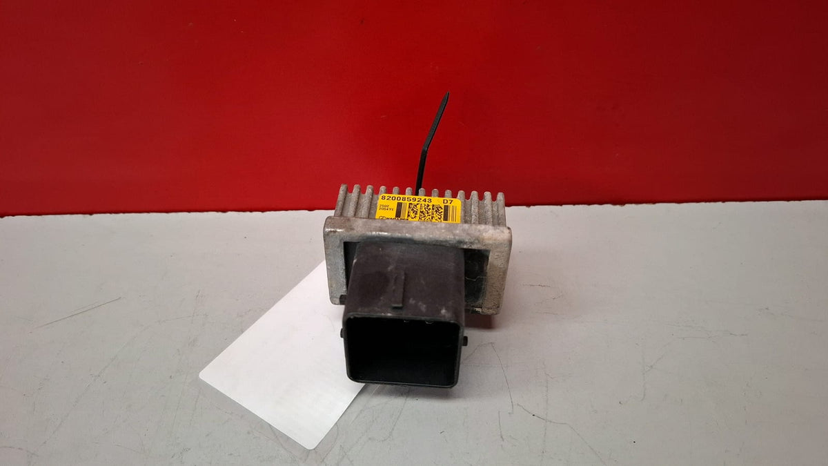 Caja Precalentamiento Dacia Dokker 2013 8200859243