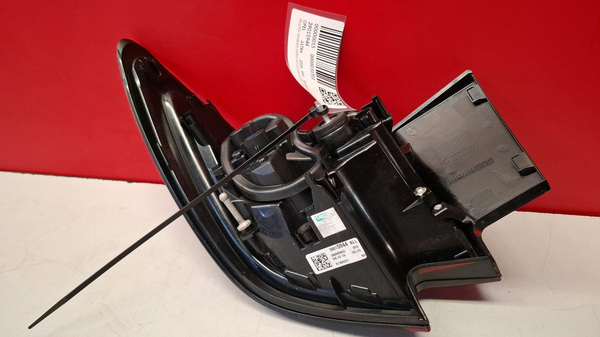 Piloto Trasero Derecho Exterior Opel Astra 2016 39015944 39015944