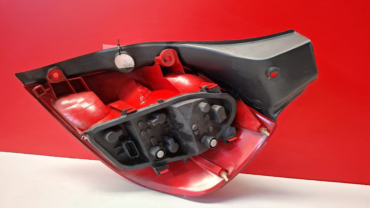 Piloto Trasero Izquierdo Renault Clio 2008 89035079 89035079