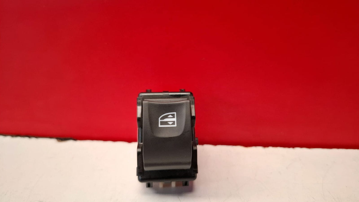 Mando Elevalunas Dacia Duster 2019 254218614R Ref 10673 254218614R