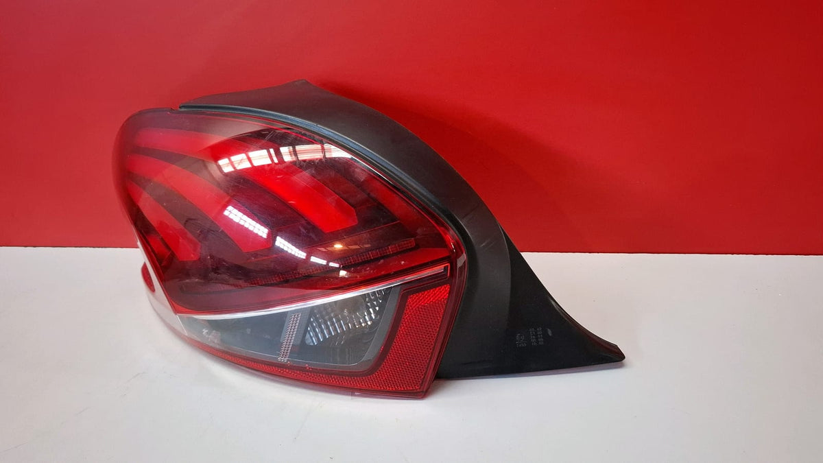 Piloto Trasero Izquierdo Peugeot 208 2020 9825601280 9825601280