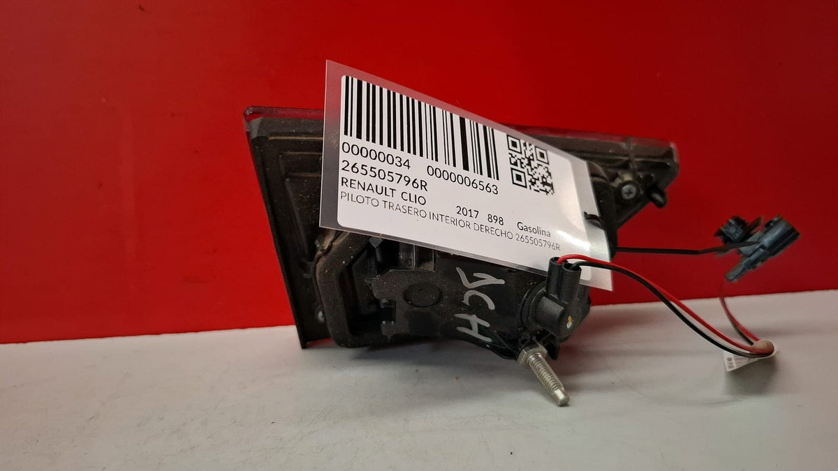 Piloto Trasero Interior Derecho Renault Clio 2017 265505796R 265505796R