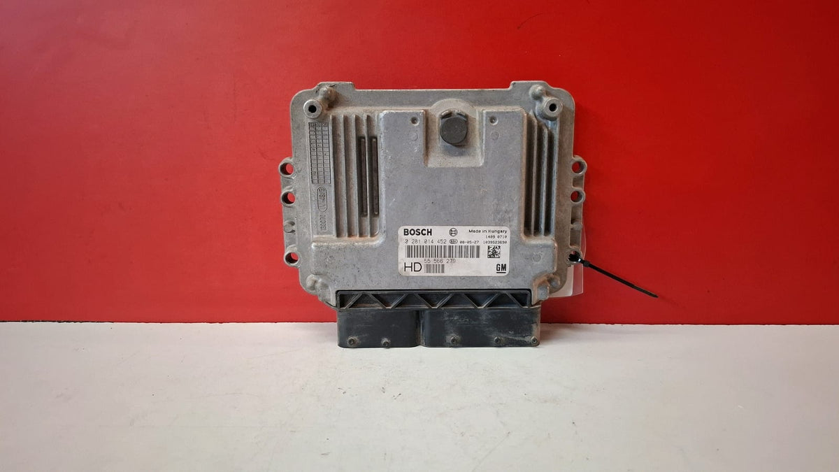 Centralita Motor Opel Zafira 2006 55566279 55566279
