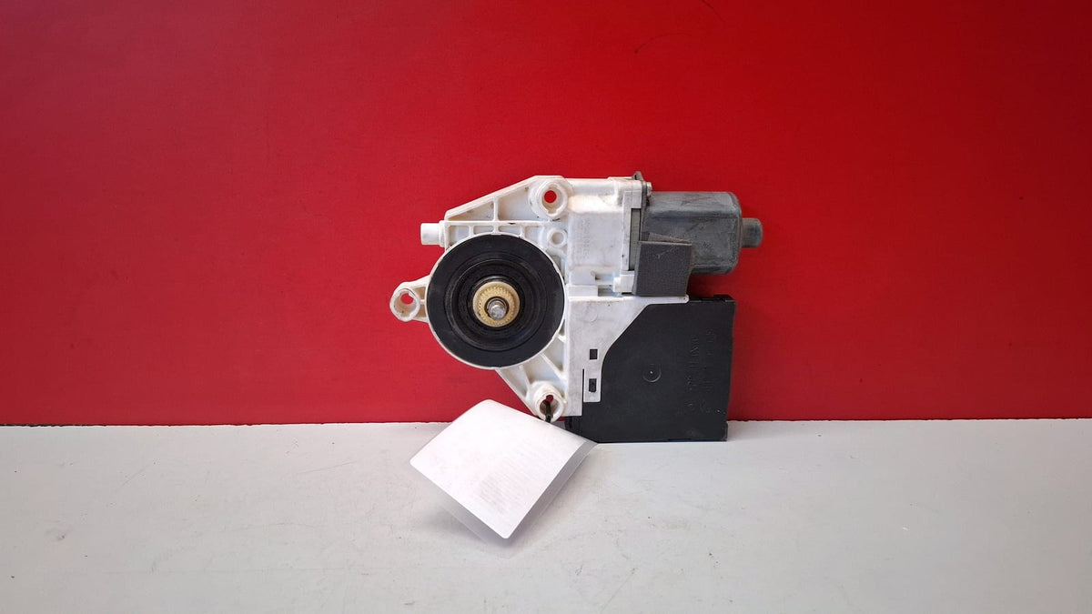 Motor Elevalunas del Derecho Audi A3 2005 8P0959802A Ref 6440
