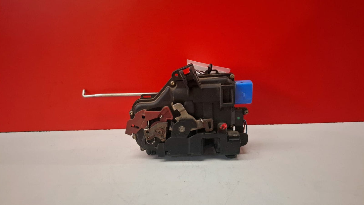 Cerradura Delantera Izquierda Audi A3 2007 4E1837015 4E1837015