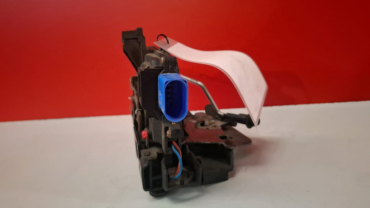 Cerradura Delantera Izquierda Audi A3 2007 4E1837015