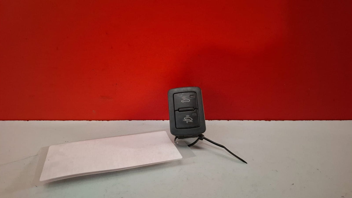 Interruptor Alarma Audi A3 2011 8P0962109 8P0962109