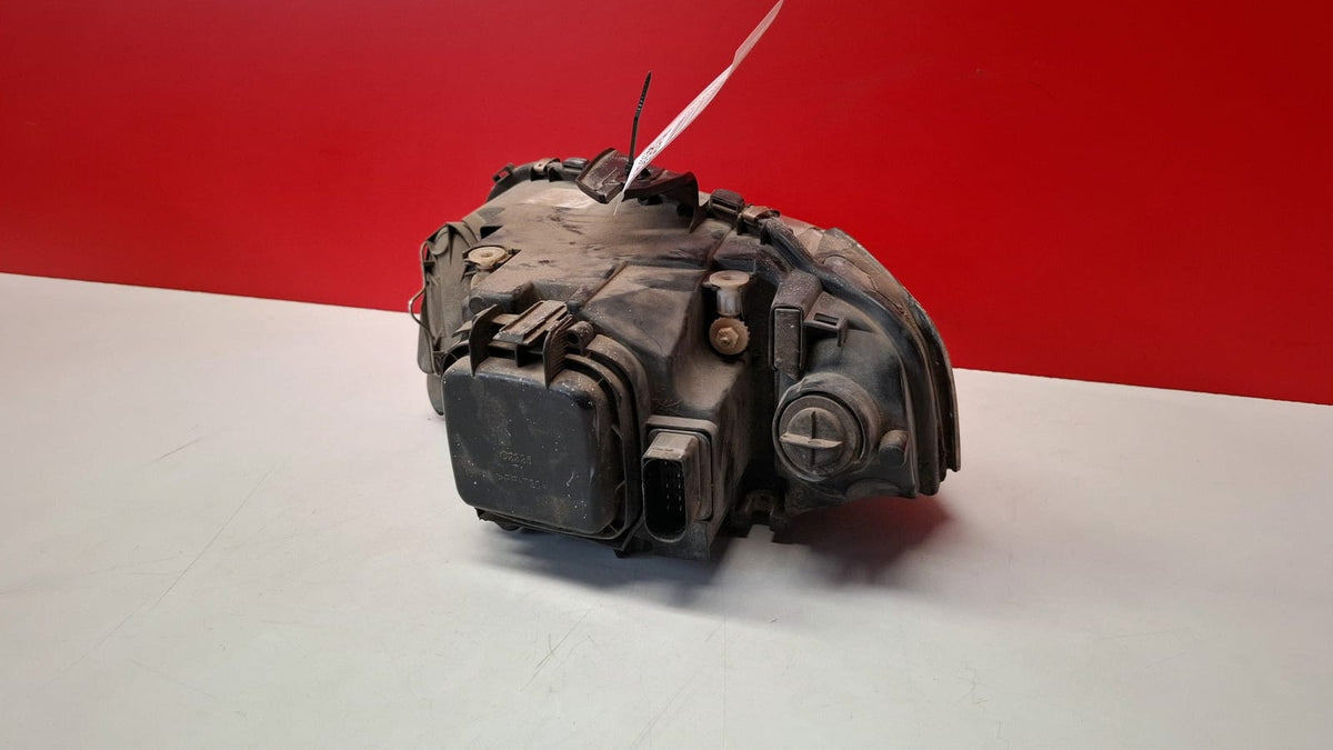 Faro Delantero Derecho Audi A3 2005 8P0941004K Ref 6305